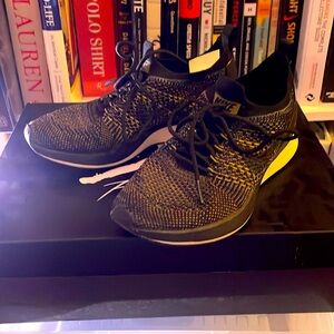 Nike Flyknit Racer (women’s 5.5)